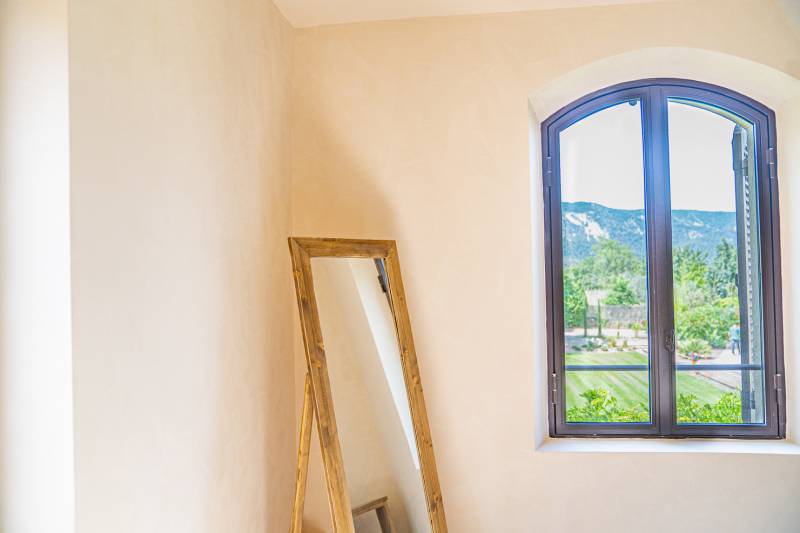 Badigeon de chaux : Éveillez vos sens et transformez votre espace avec Eric Valero