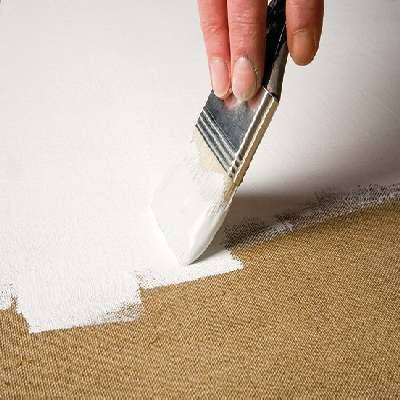 Quel est le rôle du gesso dans la préparation des supports ?